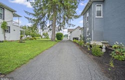 119 S CARLISLE STREET, NEW BLOOMFIELD, PA 17068