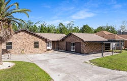 2745 Ravenwood Court, Lynn Haven, FL 32444