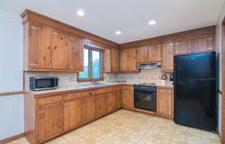 45 Skyline Dr, Westfield, MA 01085