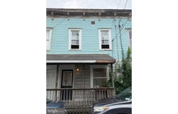 2422 W WATER Street, MAHANOY PLANE, PA 17949