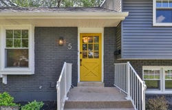 5 W CHEROKEE STREET, EMMAUS, PA 18049