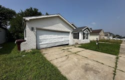 2221 Rush Street, Sauk Village, IL 60411