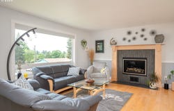286 NW LINNEMAN Ave, Gresham, OR 97030