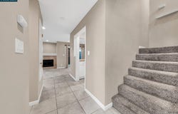 1081 San Ramon Valley Blvd, Danville, CA 94526