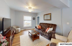109 S 9th St, CLEAR LAKE, IA 50428