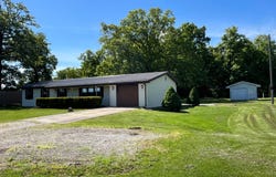 11264 E  550 S, Laotto, IN 46763