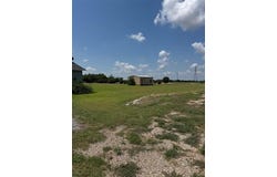 2800 Jerry Mashek Drive, West, TX 76691
