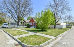 1024 13th Ave S, Nampa, ID 83651