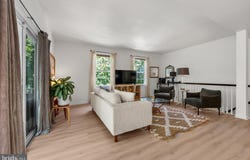 14-A HILLVIEW Circle, LANSDOWNE, PA 19050