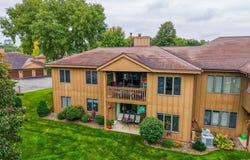 1808 Lakeview Court SW, Rochester, MN 55902