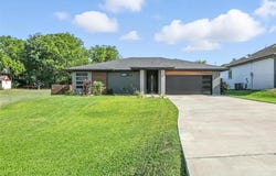 330 W Morris Street, Rhome, TX 76078
