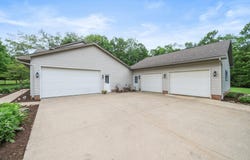 15121 Indian Hills Road, Mount Vernon, OH 43050