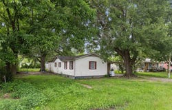 1003 Brooks, New Boston, TX 75570