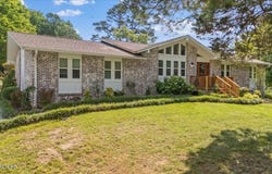 8528 Heiskell Rd, Powell, TN 37849
