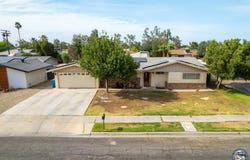 920 Westwind Dr, El Centro, CA 92243