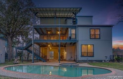 54 S Hampton Dr, Seguin, TX 78155