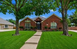 301 Cave River Drive, Murphy, TX 75094