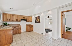 6 Margaret St, New Kensington, PA 15068