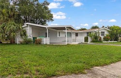138 Dowling Avenue NE, Port Charlotte, FL 33952