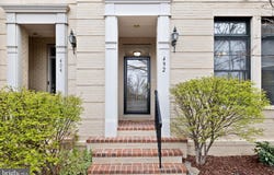 492 HARBOR SIDE Street, WOODBRIDGE, VA 22191