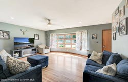 812 Glenwood Road, Old Forge, PA 18518