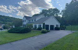 2504 BROOKSIDE DRIVE, LANCASTER, PA 17601