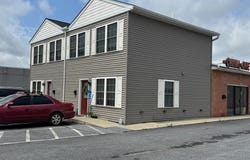 427 W MAIN STREET, NEW HOLLAND, PA 17557