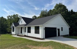 10377 Pr 275, Millersburg, OH 44654
