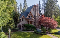 2010 E Pinecrest Rd, Spokane, WA 99203