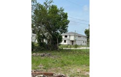 W LISBON PARKWAY, DELAND, FL 32720