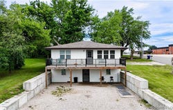 205 E 15th Street, Eldon, MO 65026
