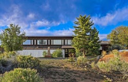 19 Wisdom Way, El Prado, NM 87529-0000