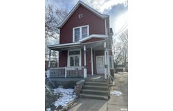 610 E ILLINOIS Avenue, Peoria, IL 61603