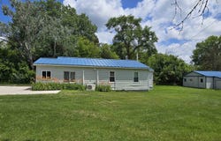 1714 Imlay City Road, Lapeer, MI 48446-3206