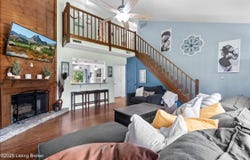 9208 Eupora Ct, Jeffersontown, KY 40299