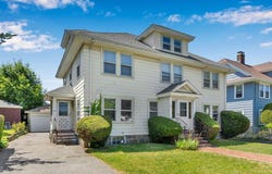 127-129 Blue Hills Pkwy, Milton, MA 02186