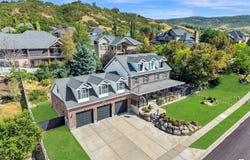 4433 S DEVONSHIRE Dr E, Bountiful, UT 84010