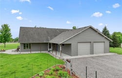 11166 State Highway 24 NW, Annandale, MN 55302