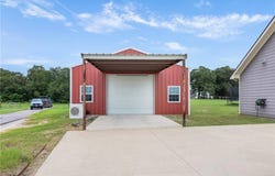 985 Mimosa Lane, Franklin, TX 77856
