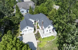3 Woodward Lane SE, Grand Rapids, MI 49506