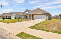 7348 Shearwater Way, Ocean Springs, MS 39564