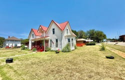 203 N 3rd St, Lincoln, KS 67455