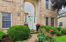 16324 Hidden River Drive, Plainfield, IL 60586
