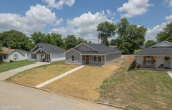 1817 Ohio Avenue, Joplin, MO 64804