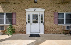 84 Manchester Court, Freehold, NJ 07728