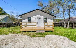902 Dicks Street, Bay Saint Louis, MS 39520