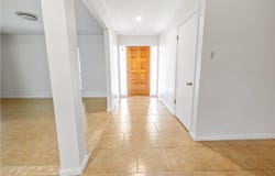 902 Newhall Street, Beeville, TX 78102