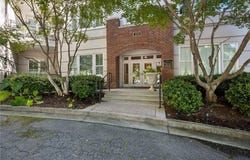 11 Perimeter Center E, Atlanta, GA 30346