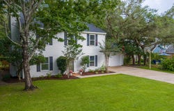401 Greenwood Way, Niceville, FL 32578