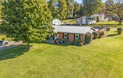 100 Clearview Drive NE, Newark, OH 43055